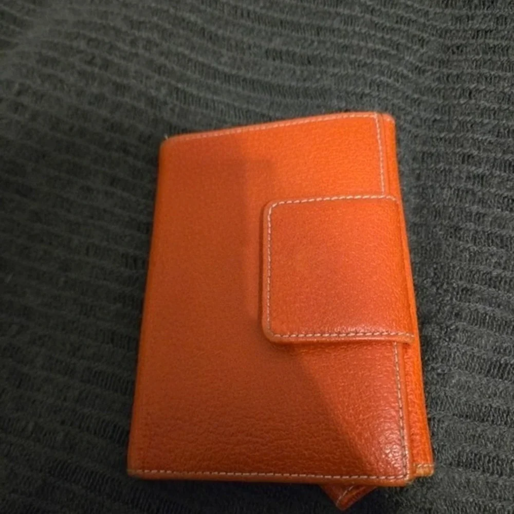 Authentic Kate Spade RARE Orange Wallet - Made‎ in Italy